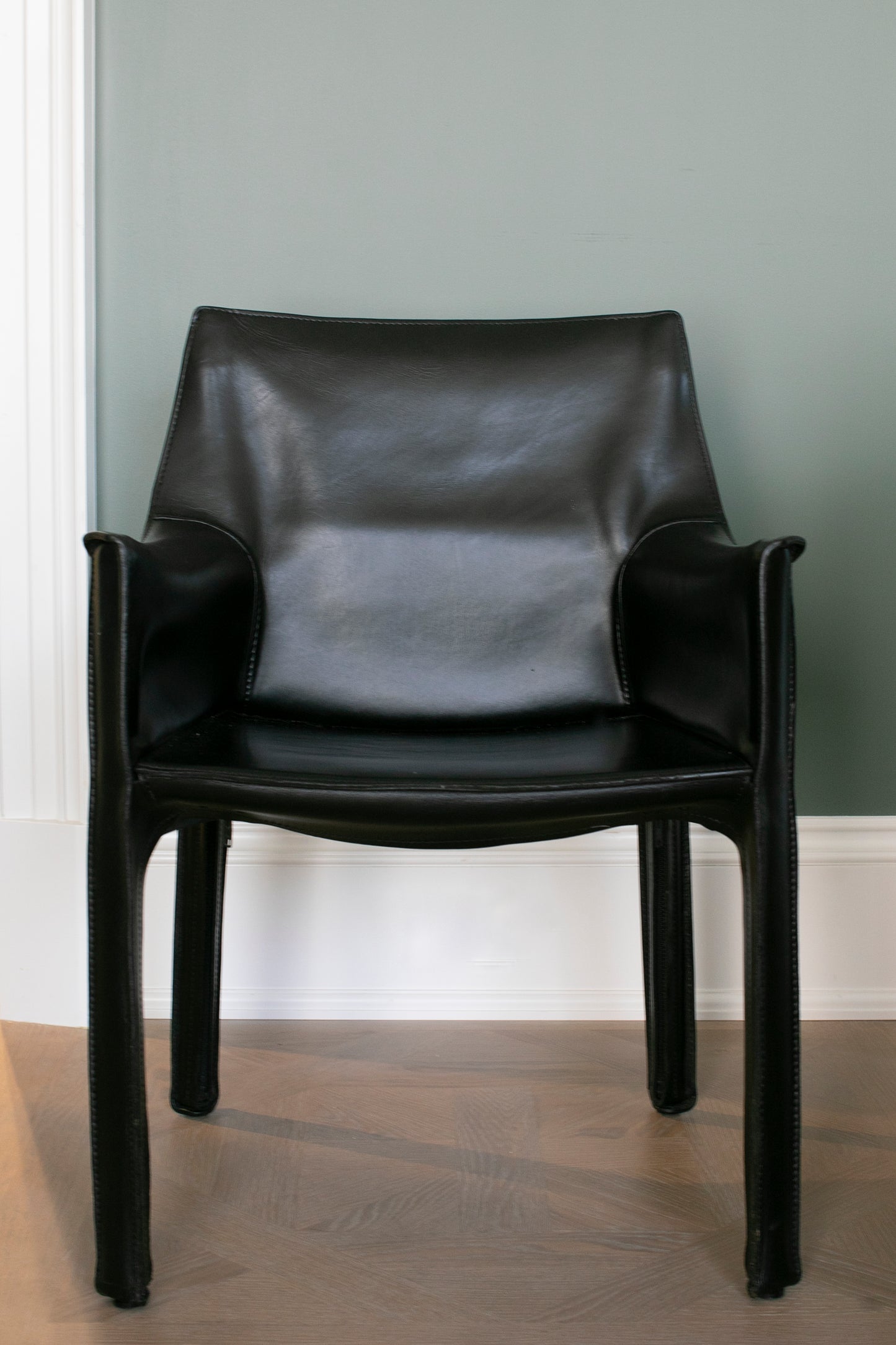 Mario Bellini CAB 413 Dining Chairs