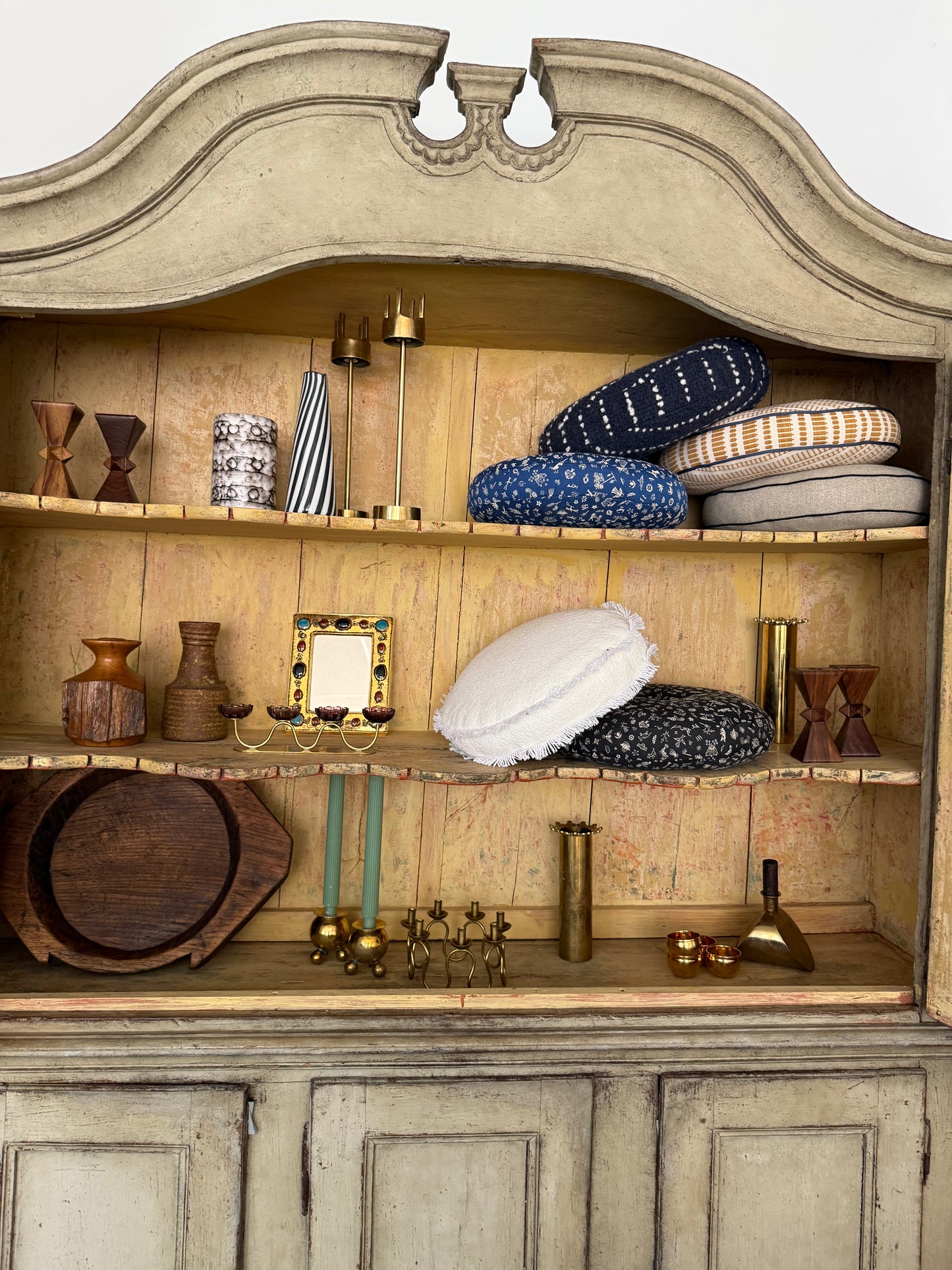 Ink & White Chalk Stripe Circular Pillow