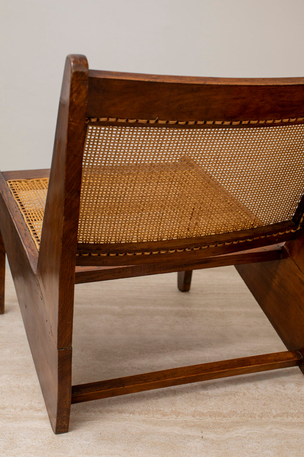 Pierre Jeanneret Kangourou Chair