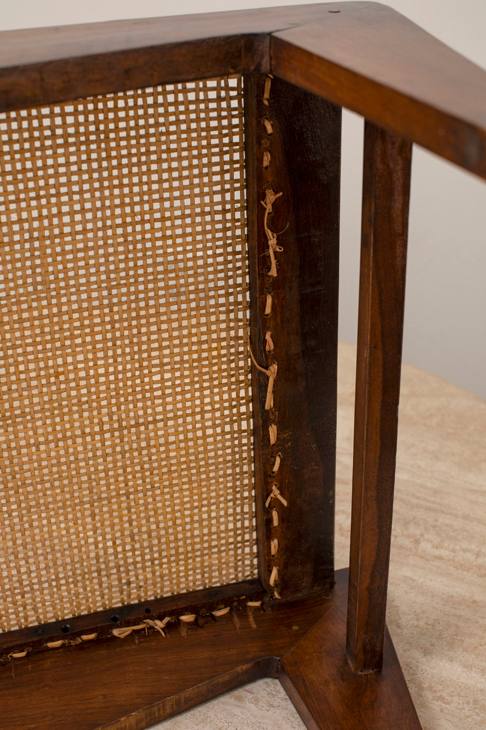 Pierre Jeanneret Kangourou Chair